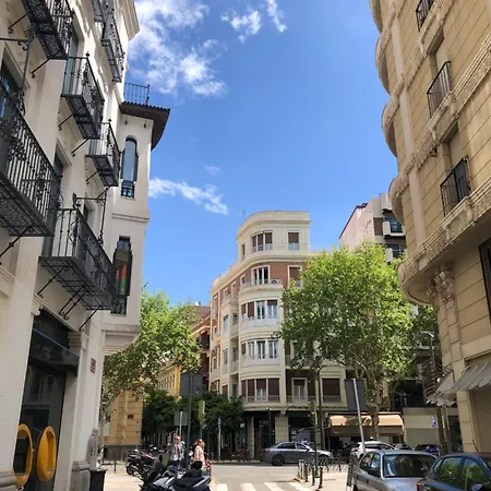 Apartment Atico Luz De Station Parking Free Center