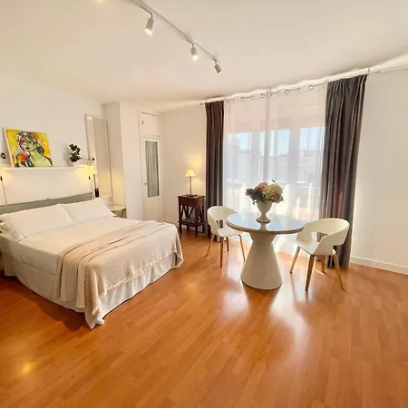 Apartment Atico Luz De Station Parking Free Center