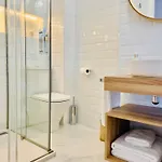 Apartment Atico Luz De Station Parking Free Center